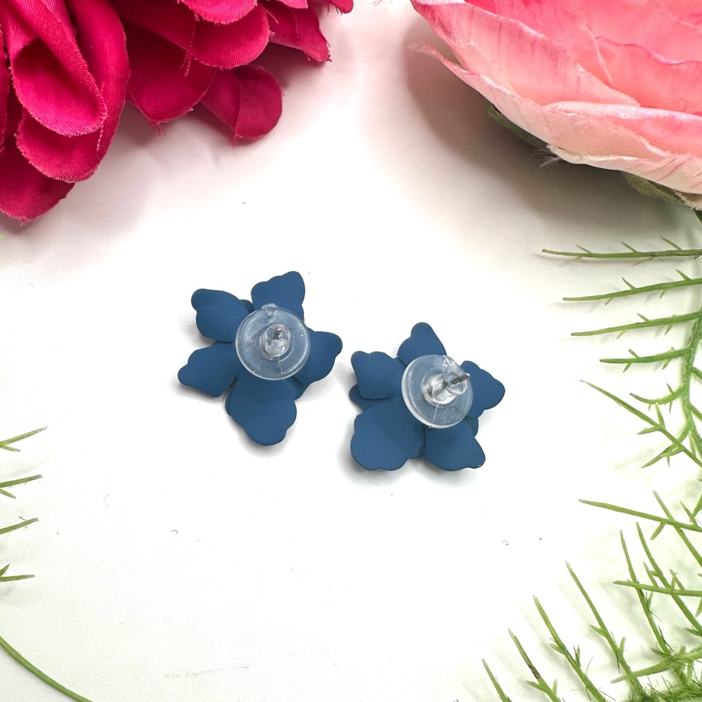 NEW⚜️Deep Blue Cherry Blossom Flower Earrings - Picture 3 of 6